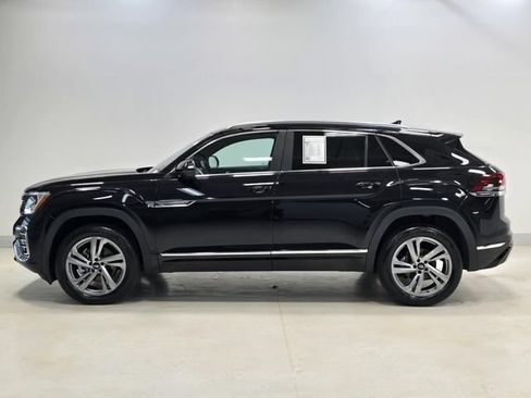 Used 2024 Volkswagen Atlas Cross Sport SEL R-Line AWD/4WD image 4