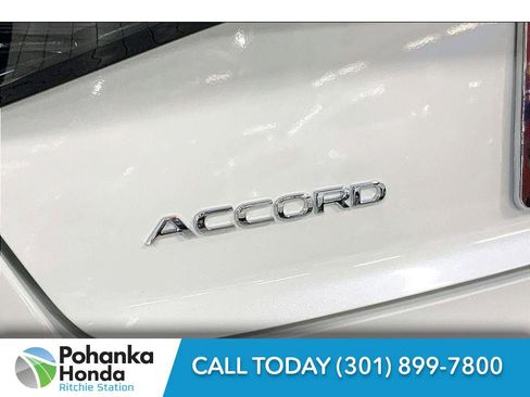 Used 2025 Honda Accord SE image 18