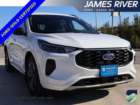 Certified 2023 Ford Escape ST-Line image 6