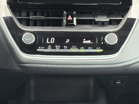 Used 2023 Toyota Corolla SE FWD image 24