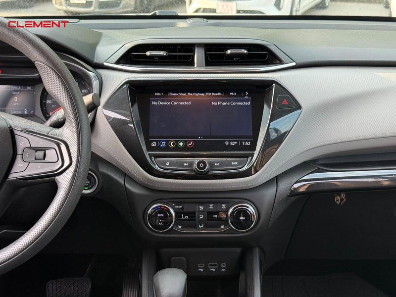 Used 2021 Chevrolet TrailBlazer LT w/ Convenience Package FWD image 17