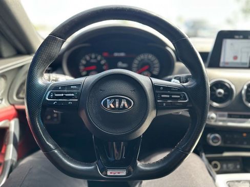 Used 2021 Kia Stinger GT2 image 6