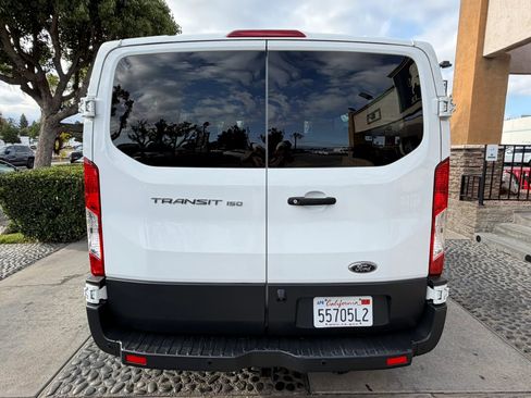 Used 2018 Ford Transit 150 XL RWD image 6