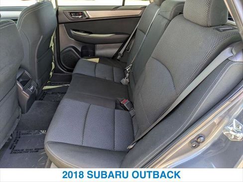 Used 2018 Subaru Outback 2.5i Premium image 22