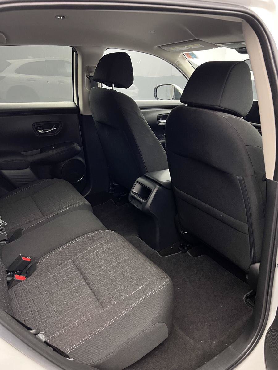 Used 2026 Honda HR-V LX image 35