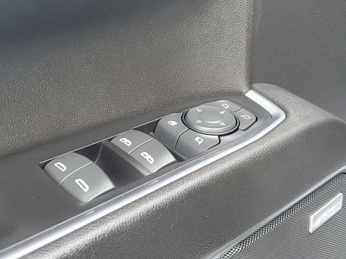 Used 2022 Chevrolet Silverado 1500 LTZ w/ LTZ Premium Package AWD/4WD image 24