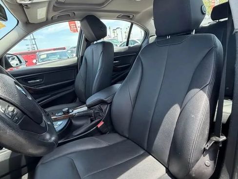 Used 2015 BMW 320i Sedan RWD image 7
