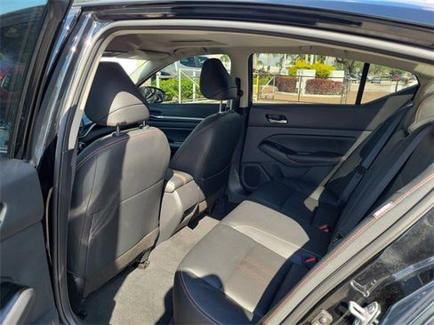 Used 2024 Nissan Altima 2.5 SR w/ SR Premium Package image 7