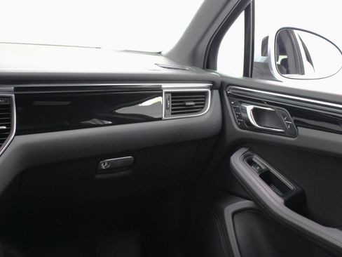 Used 2016 Porsche Macan S image 55
