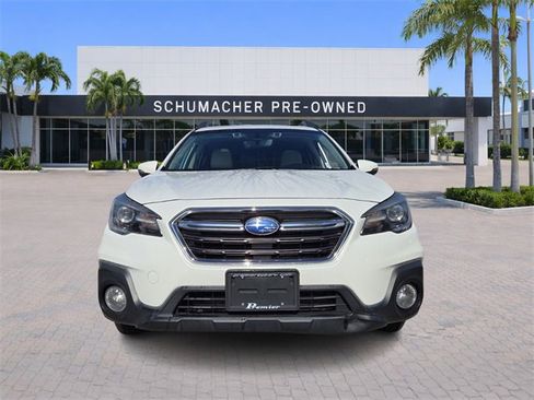 Used 2019 Subaru Outback 3.6R Limited image 2