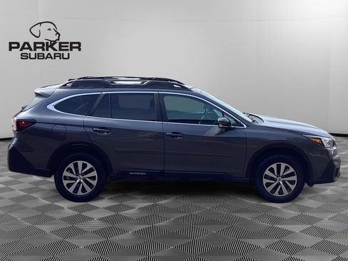 Used 2020 Subaru Outback Premium w/ Popular Package #1 AWD/4WD image 6