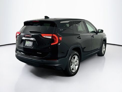 Used 2024 GMC Terrain SLE AWD/4WD image 9