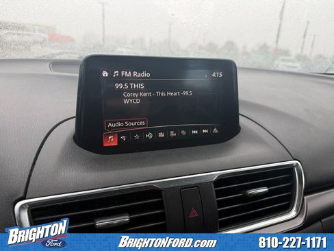 Used 2018 MAZDA MAZDA3 Grand Touring image 10