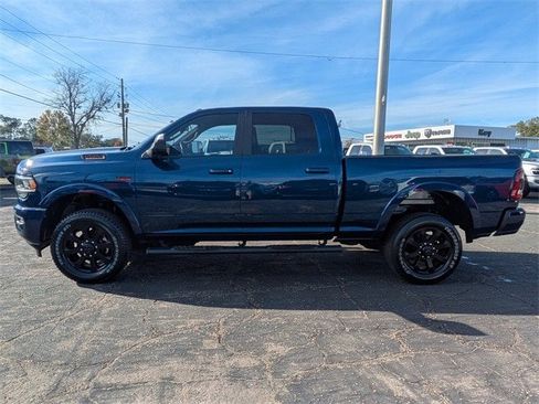Used 2022 RAM 2500 Laramie w/ Night Edition image 7