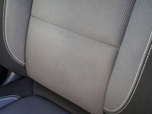 Used 2025 Chevrolet Blazer LT image 23