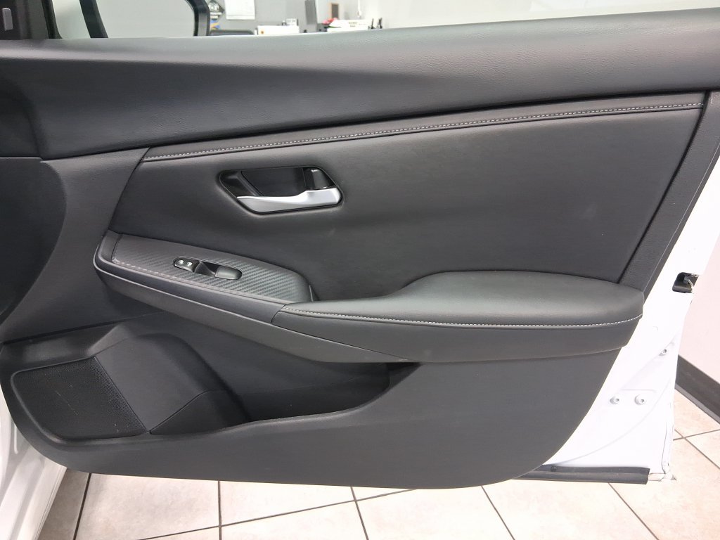Used 2024 Nissan Sentra SV FWD image 32