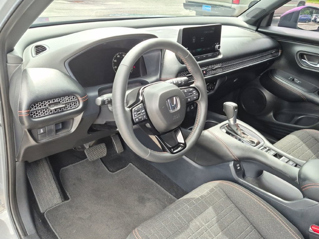 Used 2024 Honda HR-V Sport image 36