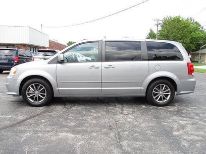 Used 2016 Dodge Grand Caravan SE