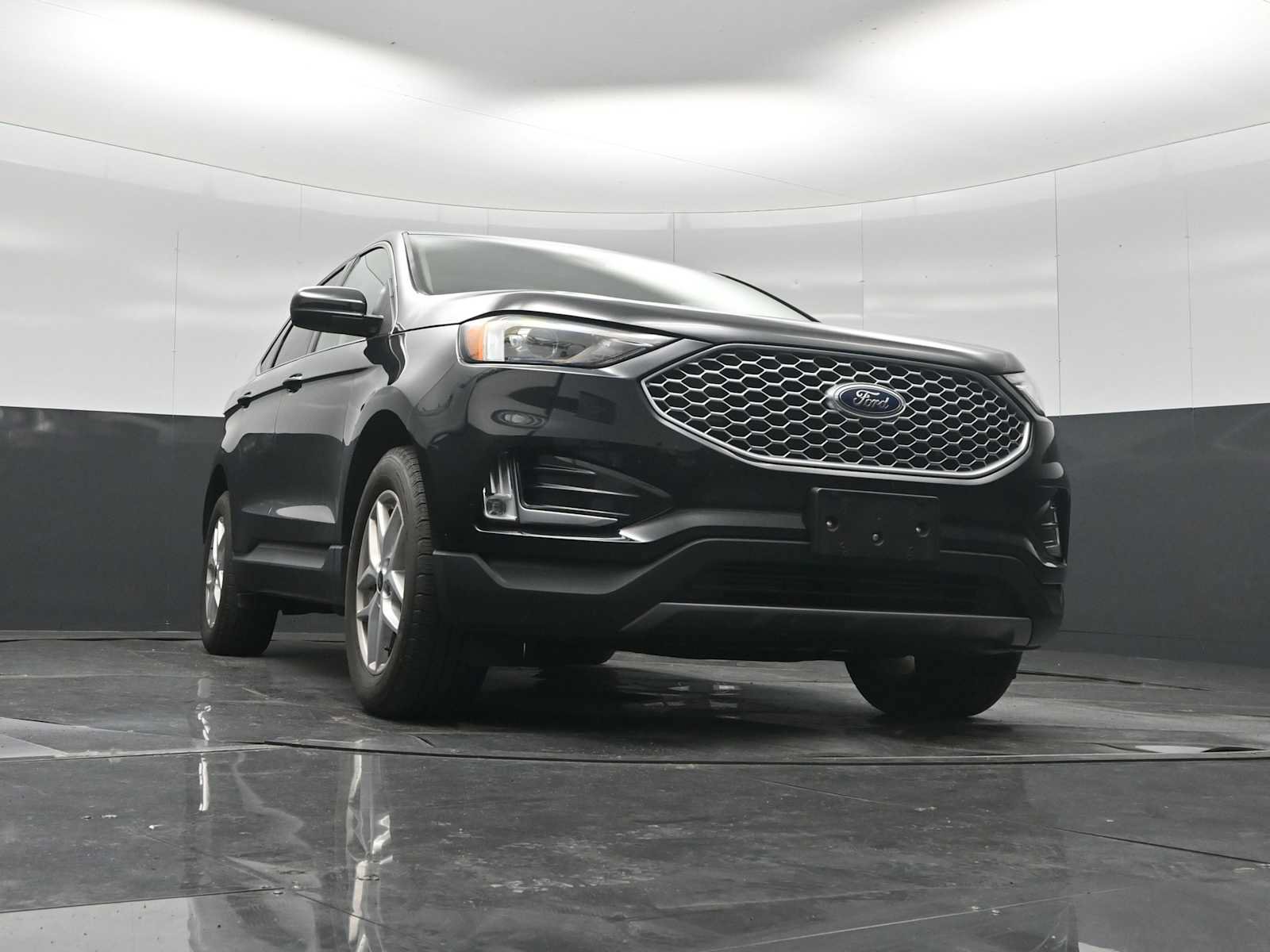Certified 2024 Ford Edge SEL w/ Convenience Package AWD/4WD image 25