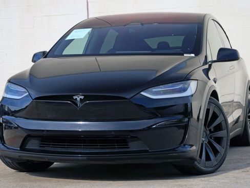 Used 2022 Tesla Model X Plaid AWD/4WD image 3