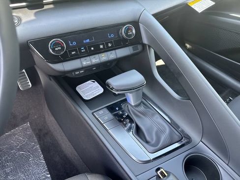 New 2026 Hyundai Elantra Sport FWD image 33