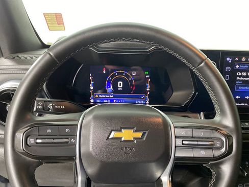 Used 2023 Chevrolet Colorado LT image 12