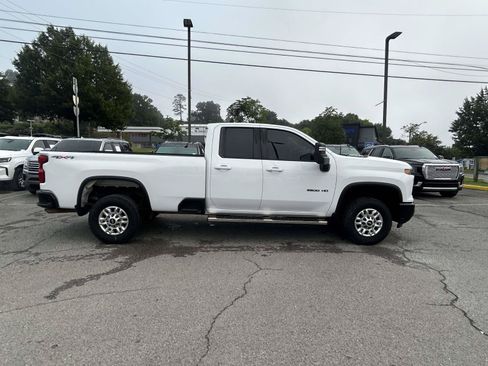 Used 2024 Chevrolet Silverado 2500 LT AWD/4WD image 10