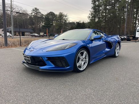 Used 2020 Chevrolet Corvette Stingray Preferred Cpe w/ 2LT Preferred Equipment Group image 2