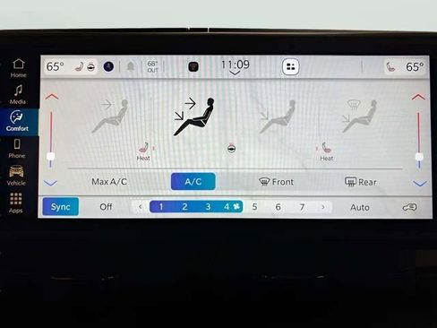 Used 2025 Jeep Wrangler Unlimited Sahara w/ Safety Group AWD/4WD image 40