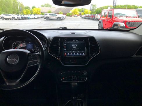 Used 2020 Jeep Cherokee Limited FWD image 14