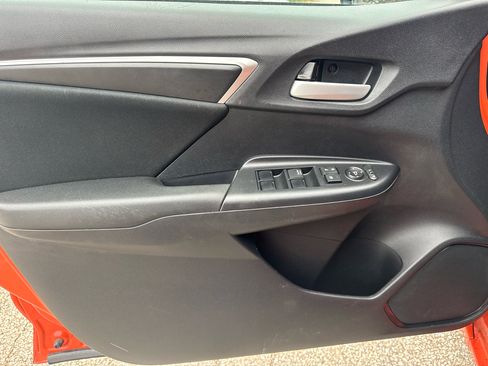 Used 2018 Honda Fit LX image 17