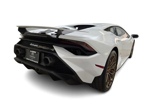 Used 2023 Lamborghini Huracan Tecnica image 9