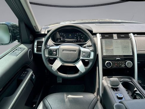 Used 2024 Land Rover Discovery S AWD/4WD image 21