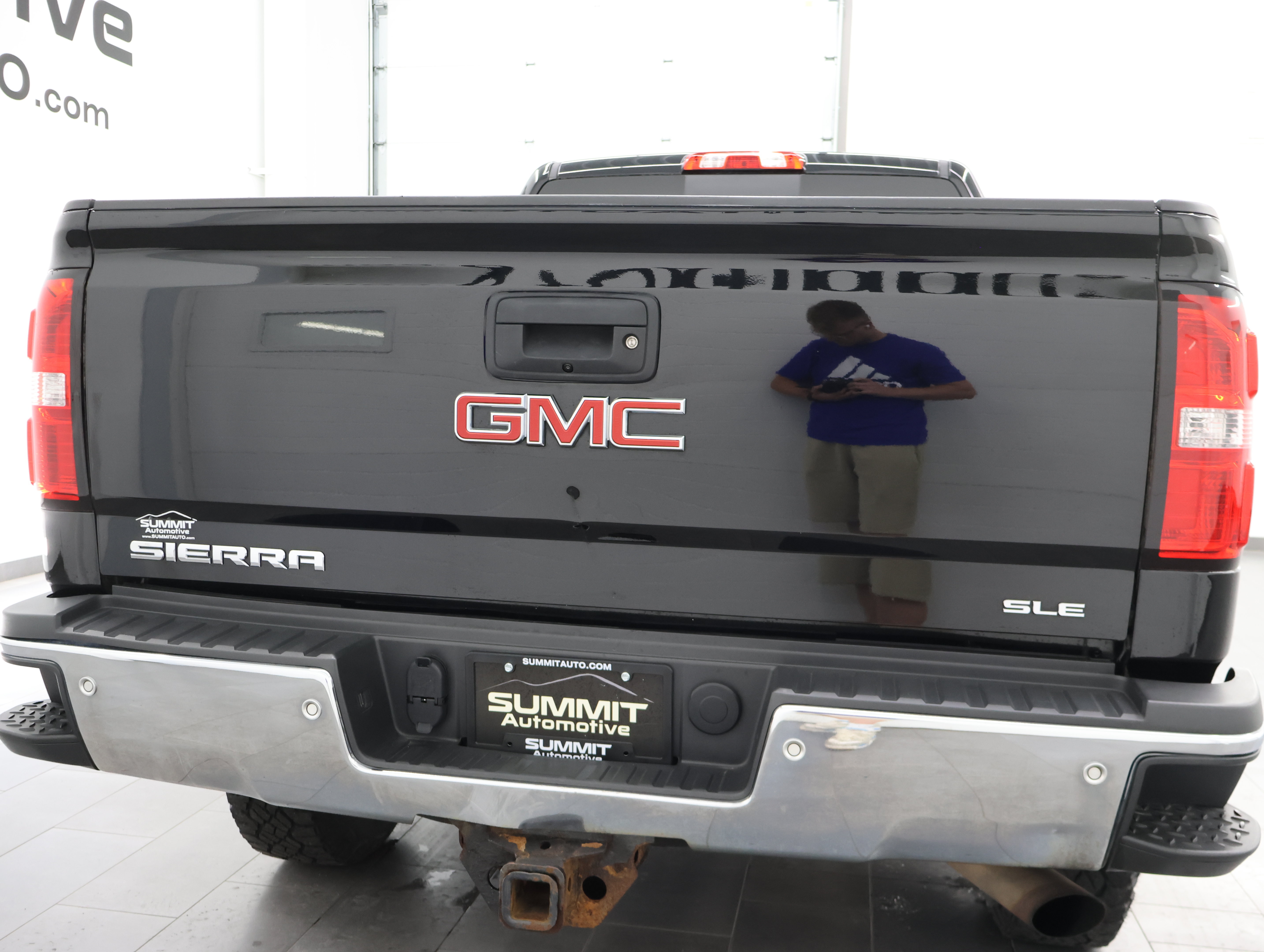 Used 2018 GMC Sierra 2500 SLE w/ HD SLE Preferred Plus Package AWD/4WD image 26