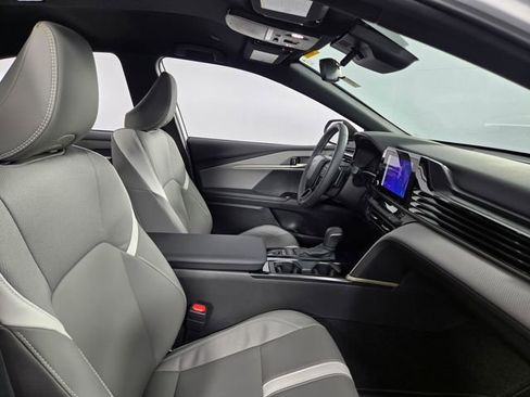 Used 2026 Toyota Camry SE image 15