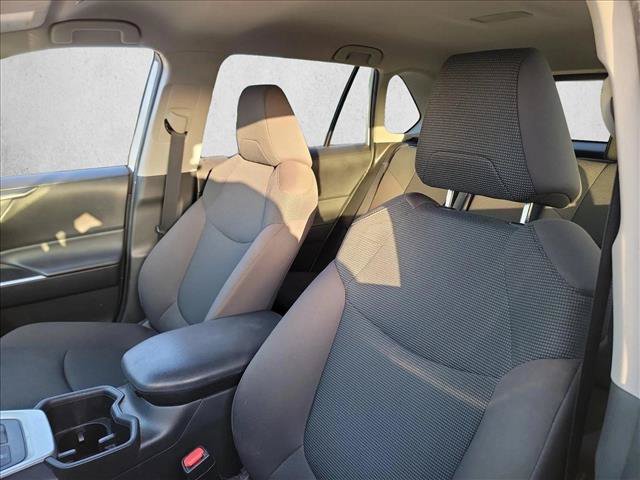 Used 2023 Toyota RAV4 LE AWD/4WD image 12