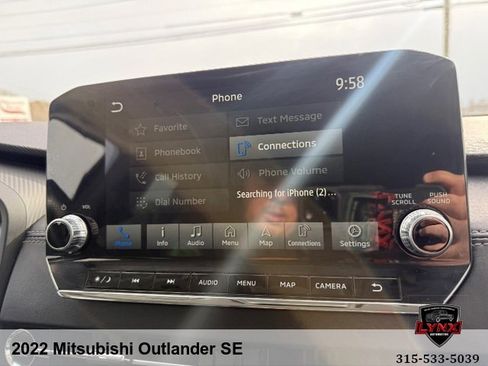 Used 2022 Mitsubishi Outlander SE image 14
