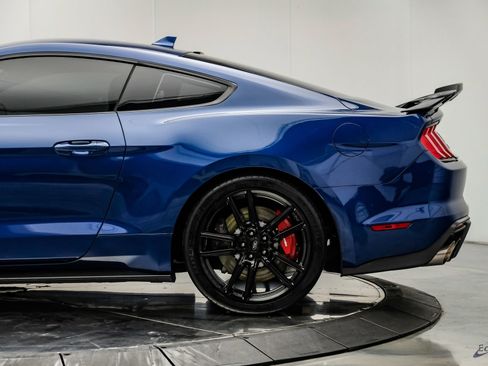Used 2022 Ford Mustang Shelby GT500 w/ Technology Package image 9