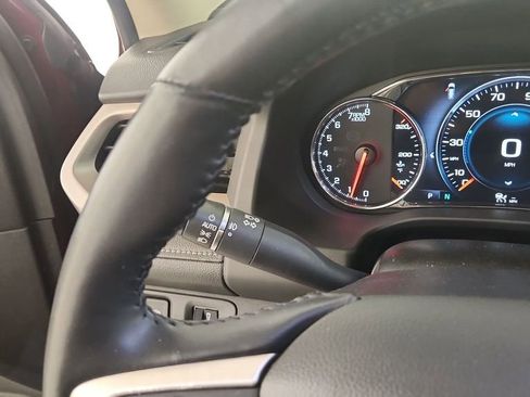 Used 2017 GMC Acadia Denali w/ Technology Package image 27