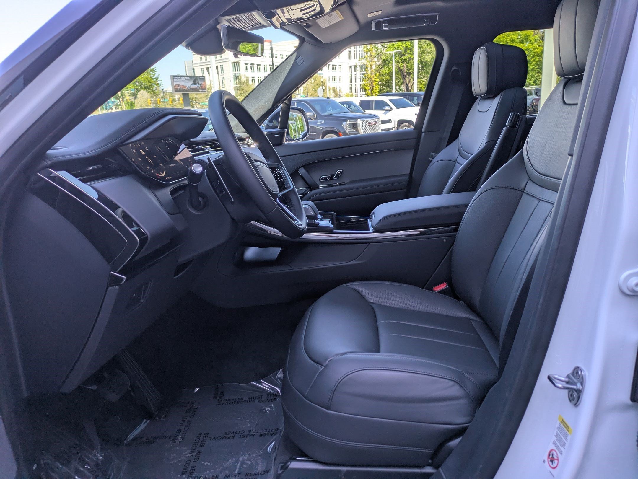 New 2026 Land Rover Range Rover Sport SE AWD/4WD image 25