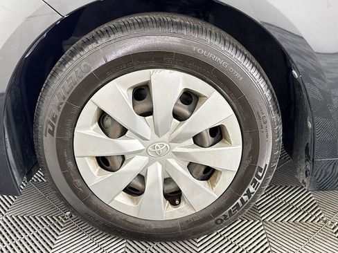 Used 2020 Toyota Corolla L image 30