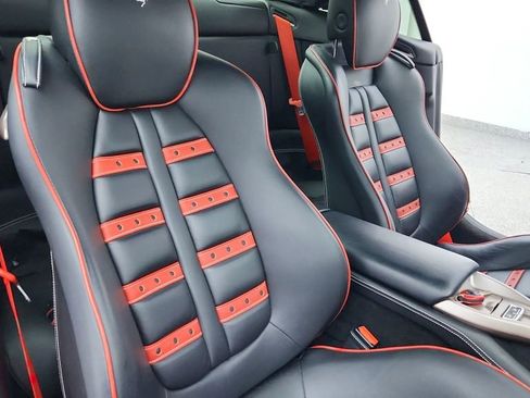 Used 2014 Ferrari California image 21