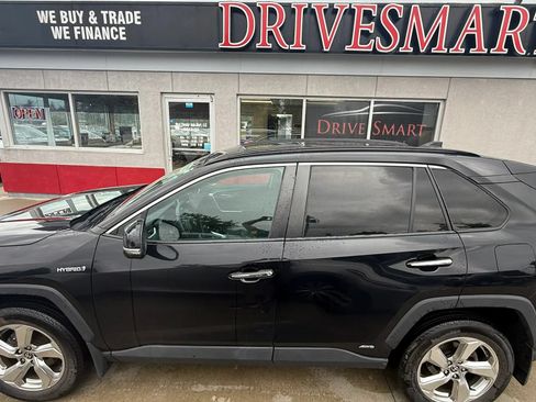 Used 2021 Toyota RAV4 Limited w/ Limited Grade Weather Package AWD/4WD image 7