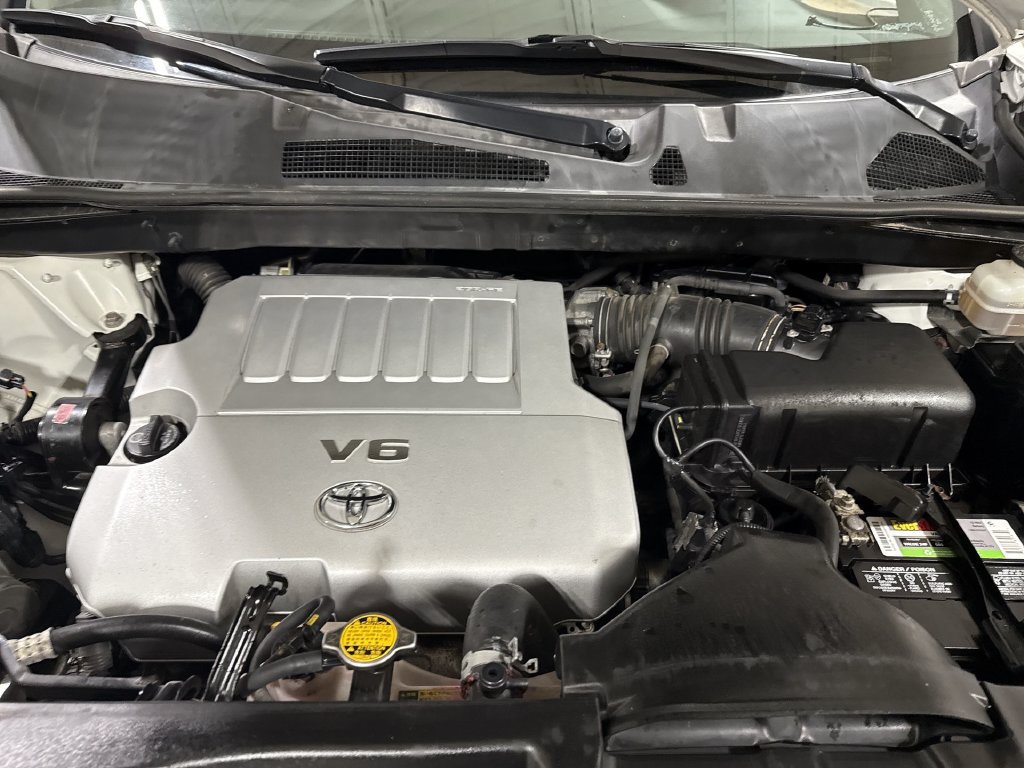 Used 2010 Toyota Highlander Limited AWD/4WD image 26