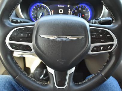 Used 2024 Chrysler Pacifica Touring-L