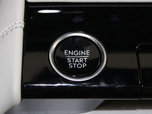 New 2025 Lincoln Navigator L Reserve image 48