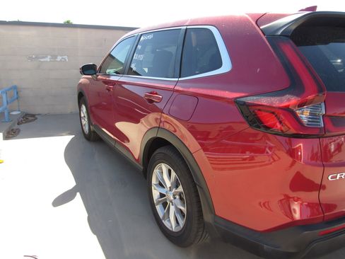 Used 2023 Honda CR-V EX image 4