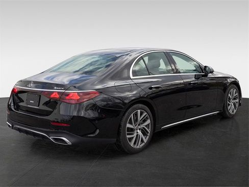 Certified 2025 Mercedes-Benz E 450 4MATIC Sedan image 7