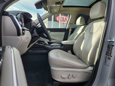 Certified 2022 Kia Sorento SX image 13