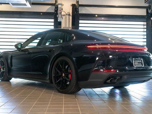 Certified 2025 Porsche Panamera 4S AWD/4WD image 3